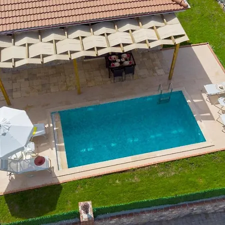 Villa Ahu - 2 Bedroom Kayakoey Oeluedeniz